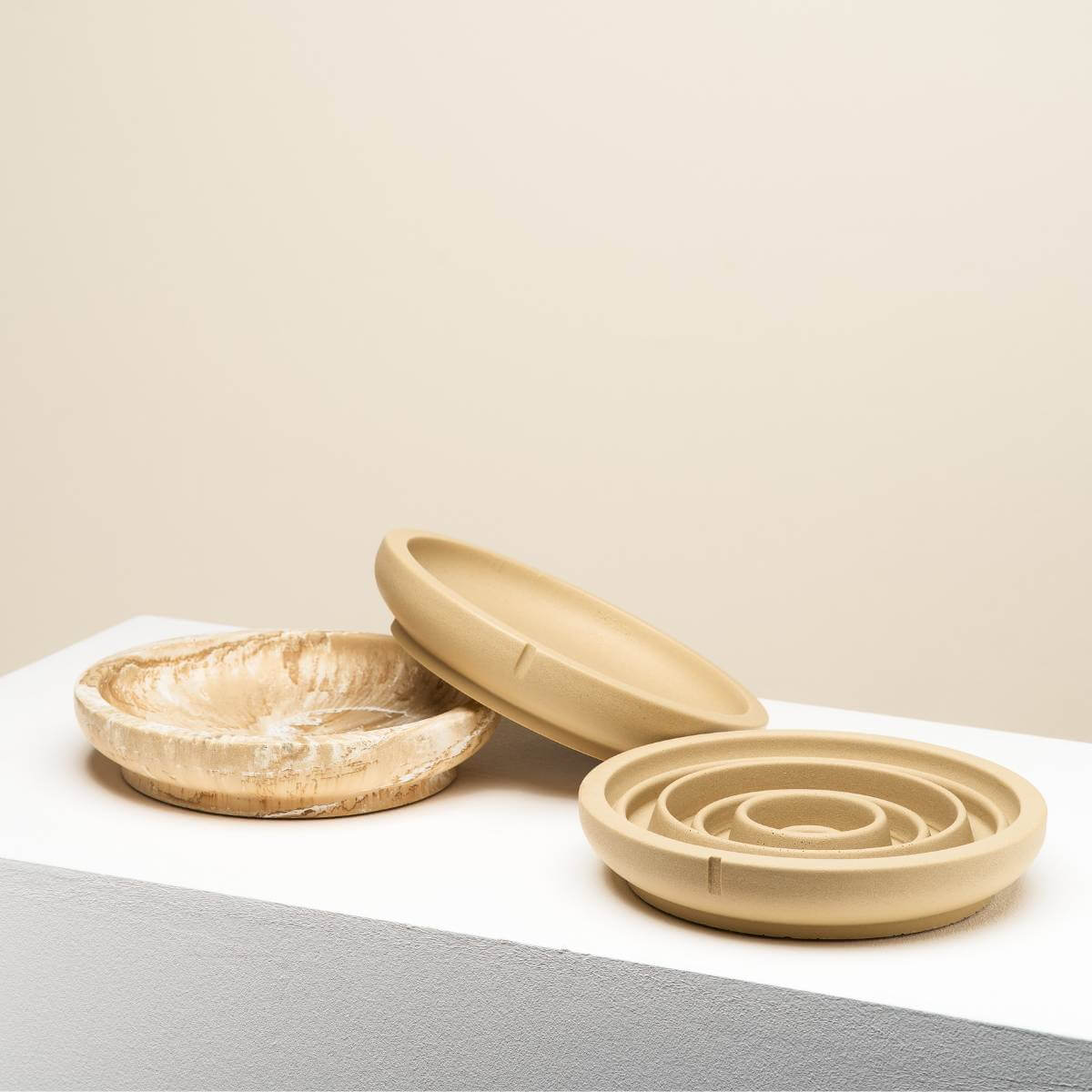 A set photo of the three diffrent cat bowls in Camel brown color