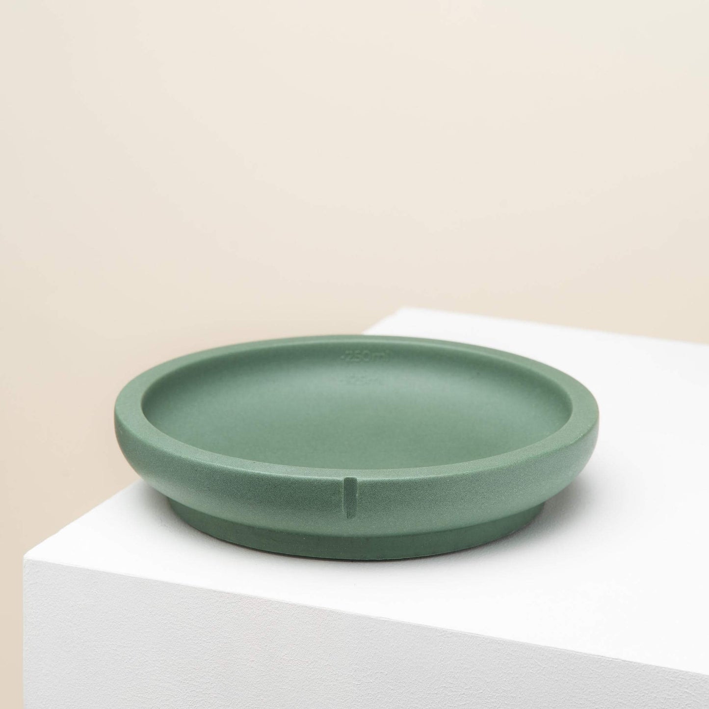 Duck Green whisker-friendly bowl